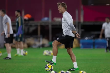 الأخضر يواصل تحضيراته استعدادًا لمواجهة مصر وديًا