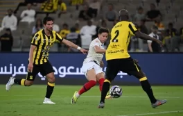 الاتحاد يحسمها في الوقت القاتل أمام ضمك ويواصل الزحف في دوري روشن