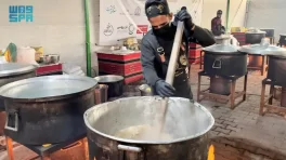 المطبخ المركزي التابع لمركز الملك سلمان للإغاثة يواصل تقديم الوجبات الغذائية في قطاع غزة