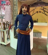 المصدّع الحجازي.. لباس تقليدي يجسّد الموروث الثقافي في معرض “حرفة مكة”