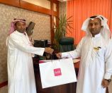 بلدية الدرب تكرم الفقيه نظير تميزه في العمل