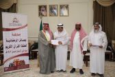 محافظ وادي الدواسر يكرم الفائزين في مسابقة حفظ القرآن الكريم