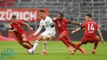 بايرن ميونخ يكتسح آينتراخت فرانكفورت ويظل في صدارة الدوري الألماني (فيديو)