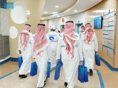 “موبايلي” تطلق برنامج “مبادرون” وتنفذ مبادرة إنسانية بزيارة جماعية لمرضى بالرياض