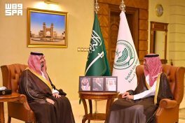 الأمير سعود بن جلوي يستقبل أمين جدة