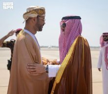سمو وزير الخارجية يصل إلى سلطنة عُمان في زيارة رسمية