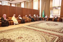 مفتي عام المملكة يستقبل مفوضي الإفتاء في المناطق
