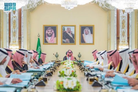 سمو ولي العهد يرأس جلسة مجلس الوزراء في جدة