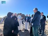 ضيوف خادم الحرمين يزورون مقبرة الشهداء وجبل الرماة ومسجد قباء
