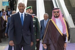 رئيس مجلس السيادة الانتقالي في جمهورية السودان يُغادر جدة