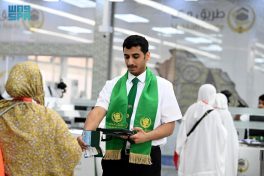 الكاونتر المتنقل” يسهم في تسهيل إجراءات ضيوف الرحمن ضمن مبادرة “طريق مكة” في منفذ دكا ببنغلاديش