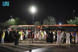 خدمة “النقل الترددي” تباشر نقل آلاف المستفيدين إلى المسجد النبوي في أول أيام رمضان