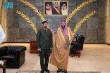 الأمير سعود بن نهار يقلد الزهراني رتبته الجديدة