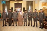 نائب أمير مكة يقلّد عددًا من قيادات شرطة المنطقة رتبهم الجديدة
