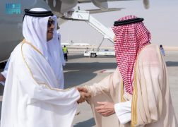رئيس مجلس الوزراء وزير خارجية دولة قطر يصل إلى الرياض