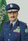 قائد القوات الجوية يزور سلاح الجو السلطاني العُماني