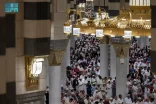 أجواء روحانية تحفّ قاصدي المسجد النبوي في صلاة التراويح في أول ليلة من ليالي الشهر الفضيل