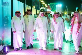 نائب أمير منطقة مكة المكرمة يزور منطقة “ونتر وندرلاند جدة”