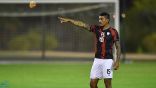 النادي الأهلي السعودي يمنح شارة الكابتن للبرازيلي باولينيو ويكمل متطلبات شهادة الكفاءة المالية