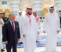 لقاء ثلاثي بين سمو ولي العهد وملك الأردن وأمير دولة قطر