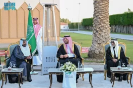 الأمير فواز بن سلطان يشارك منسوبي الجهات الحكومية وقطاع الأعمال إفطار غرفة الطائف