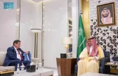 الأمير عبدالعزيز بن سعود يستقبل سفير المملكة المتحدة لدى المملكة