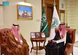 الأمير سعود بن جلوي يستقبل مدير فرع هيئة الزكاة والضريبة والجمارك بجدة