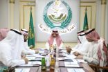 محافظ القنفذة يعقد اجتماعًا مع وكيل أمانة جدة