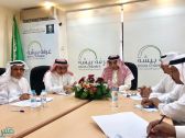 محافظ بيشة يجتمع مع رئيس وأعضاء الغرفة التجارية