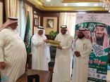 محافظ القنفذة يكرم الفائزين في مسابقة “وطن العطاء” والداعمين لها