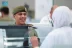 الجوازات بمطار الأمير محمد بن عبدالعزيز تستقبل أولى رحلات ضيوف الرحمن من جمهورية إندونيسيا القادمين لأداء فريضة الحج لعام 1447هـ