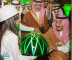 خادم الحرمين يدشن مركز الملك سلمان الدولي للمؤتمرات في المدينة المنورة