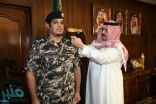 نائب أمير عسير يقلد “القرني” رتبة “مقدم”