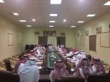 بحضور مشايخ القبائل .. مجلس محلي #العرضيات يناقش المشاريع المتعثرة
