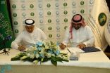 وزير البيئة يوقع 20 عقدًا لرفع مستوى الخدمات البيئية بجدة