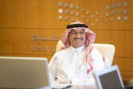 وزير التعليم يكرّم مؤسسة “تكافل” الخيرية لجهودها الريادية في تمكين العمل التطوعي داخل المدارس