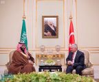 ولي العهد يلتقي رئيس وزراء تركيا
