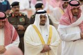 أمير الرياض بالنيابة يؤدي صلاة الميت على الأميرة عبير بنت عبدالله بن جلوي