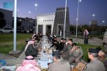 محافظ الطائف يشارك قادة ومنسوبي القطاعات الأمنية بالمحافظة الإفطار الرمضاني