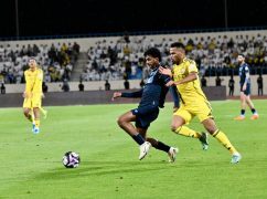 النصر يفوز على الأخدود بثنائية ويحافظ على الصدارة