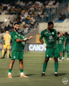الأهلي يكتسح الخليج برباعية ويُنهي موسمه بانتصار قوي في دوري روشن