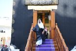 نيابةً عن خادم الحرمين الشريفين.. نائب أمير مكة يتشرّف بغسل الكعبة المشرفة