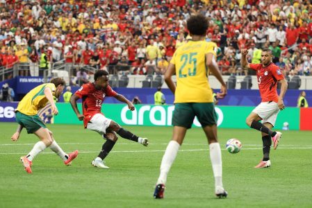 مصر تعبر أستراليا وتتأهل إلى ثمن نهائي كأس العالم